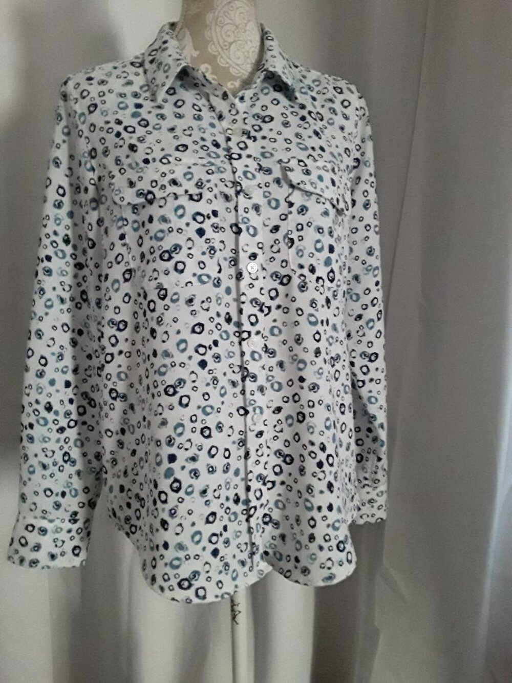 Alfani lovely white button-down blue tones top size M